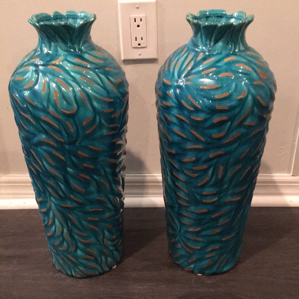 Decorative vases